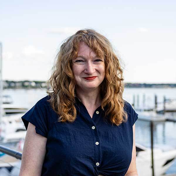 Katie Lynch headshot